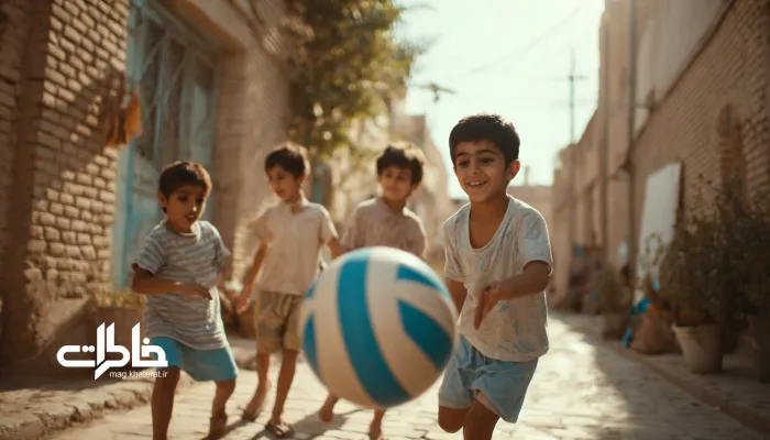 بازی امروز خانواده‌ها با توپ پلاستیکی راه‌راه در پارک محله؛ ترکیب خاطره و شادی در فضایی مدرن و ایرانی