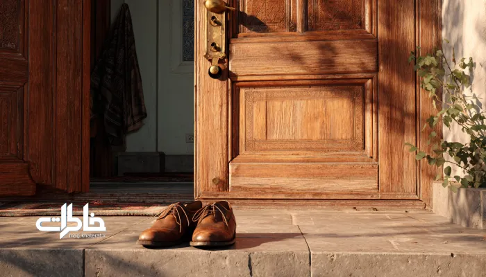 کفش جلو در خانه ایرانی، نماد احترام و مهماننوازی