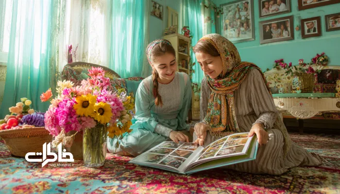 آلبوم عکس خانوادگی روی قالی ایرانی با کاغذ براق و دست‌های اعضای خانواده در حال ورق‌زدن؛ بازتاب نور گرم و حس نوستالژی در خاطرات تصویری