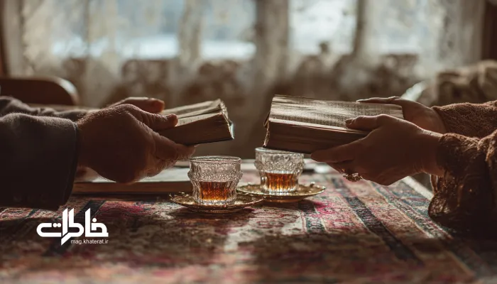 مبادله کتاب در نشیمن ایرانی با فرش سنتی، فنجانهای چای و لبخندهای دوستانه؛ مهمانی کتاب و تبادل حافظه در فضای خانهای گرم و صمیمی
