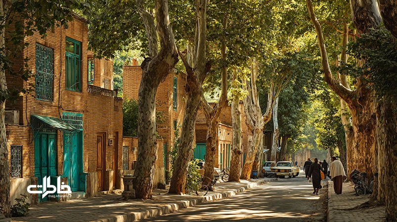 سایهی درختان خیابانهای قدیم با رهگذران در حال پیادهرویهای بیعجله در خنکای عصر تابستان؛ خیابان چناردار نوستالژیک ایرانی