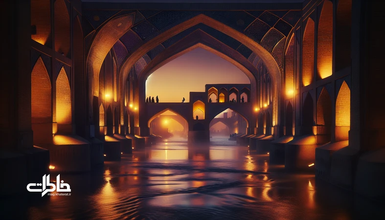 پلگردی عصرگاهی در اصفهان؛ انعکاس سیوسهپل و پل خواجو در زایندهرود با نور کهربایی غروب، طاقهای آجری، سایهروشنها و حالوهوای هنر ایرانی