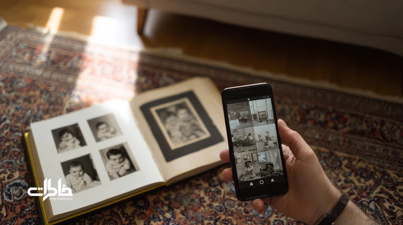 آلبوم زندگی ایرانی؛ کنار هم قرار گرفتن آلبوم عکس فیزیکی قدیمی و گالری موبایل برای ثبت خاطرات از کودکی تا امروز
